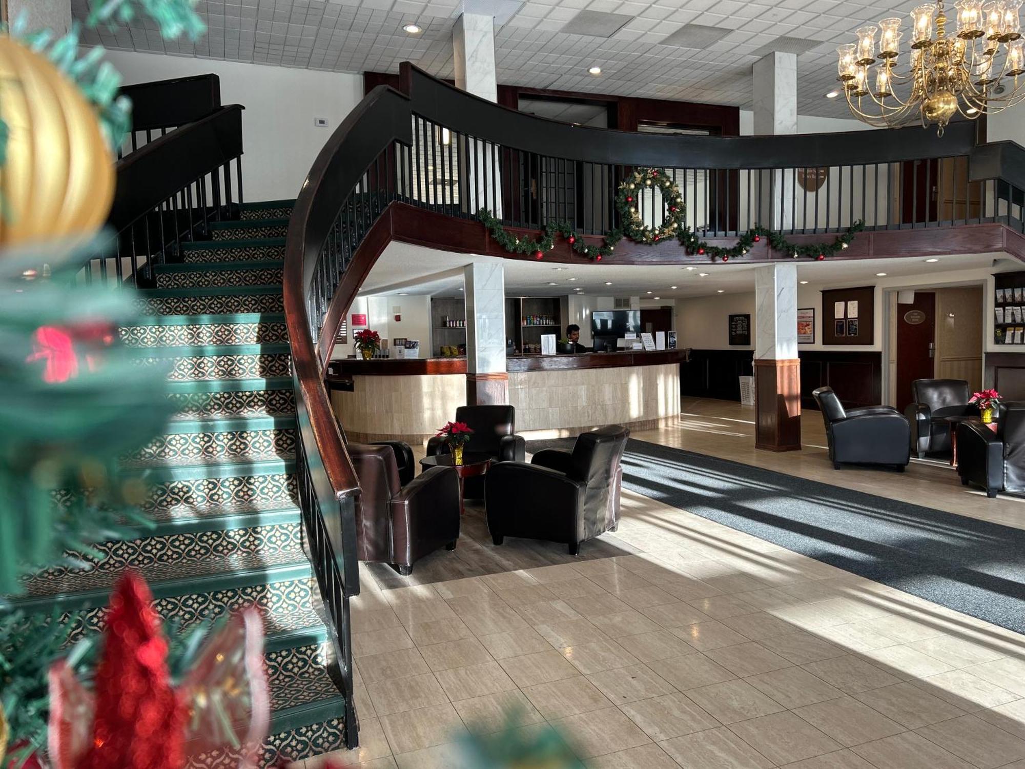 Hotel Ramada By Wyndham Londra Esterno foto