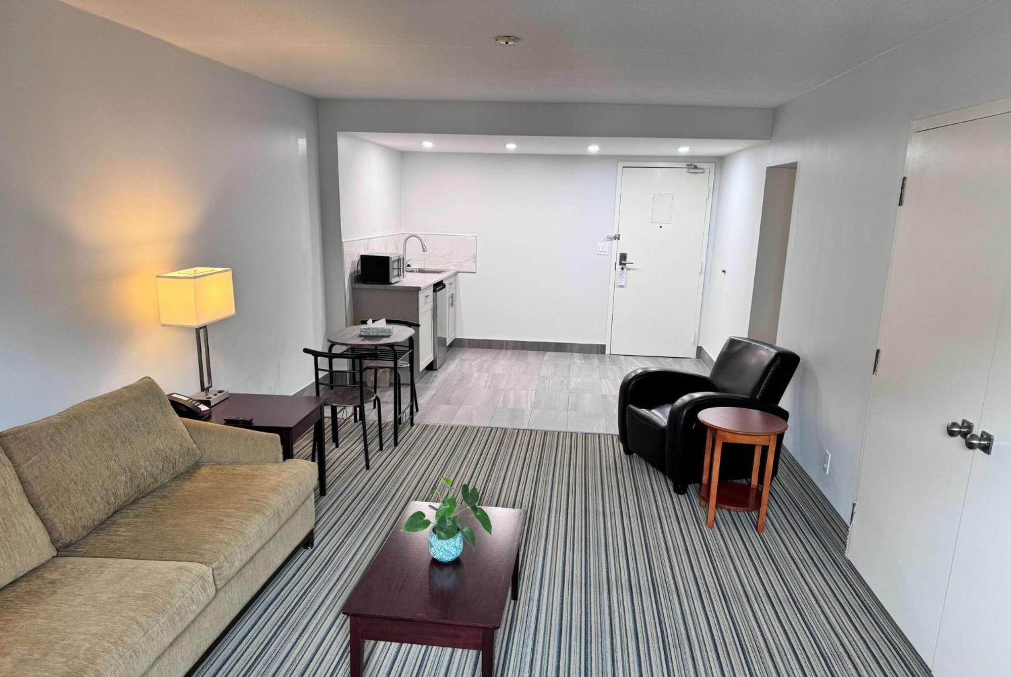 Hotel Ramada By Wyndham Londra Esterno foto