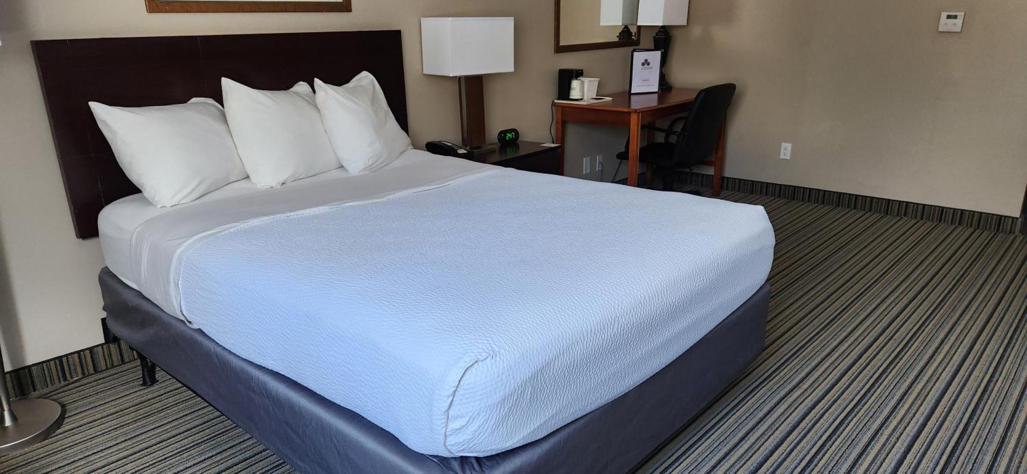 Hotel Ramada By Wyndham Londra Esterno foto