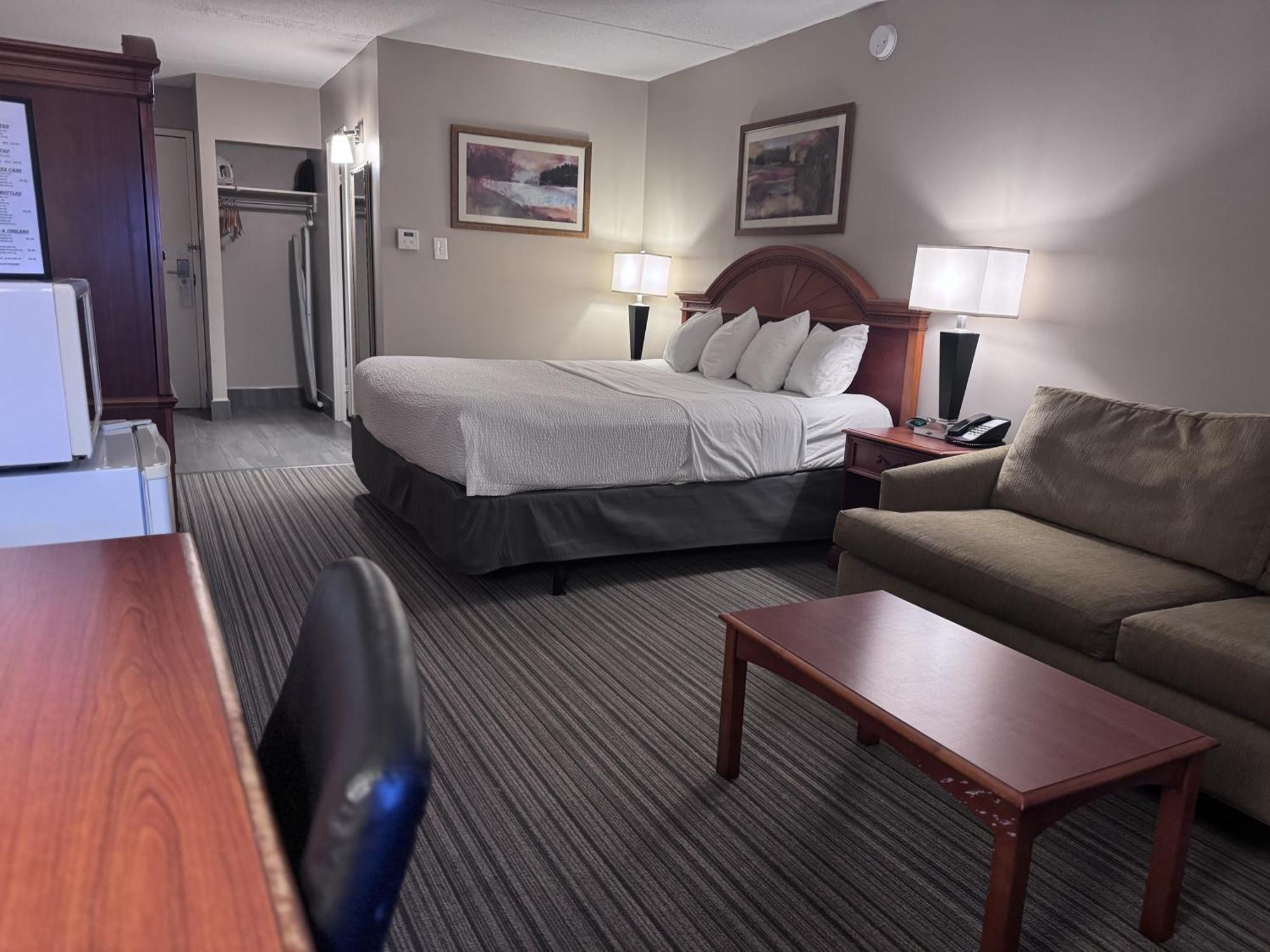 Hotel Ramada By Wyndham Londra Esterno foto